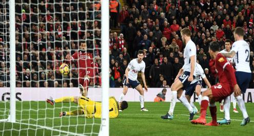 صوَّت لصلاح.. المصري مرشح لحصد جائزتين جديدتين في الدوري الإنجليزي